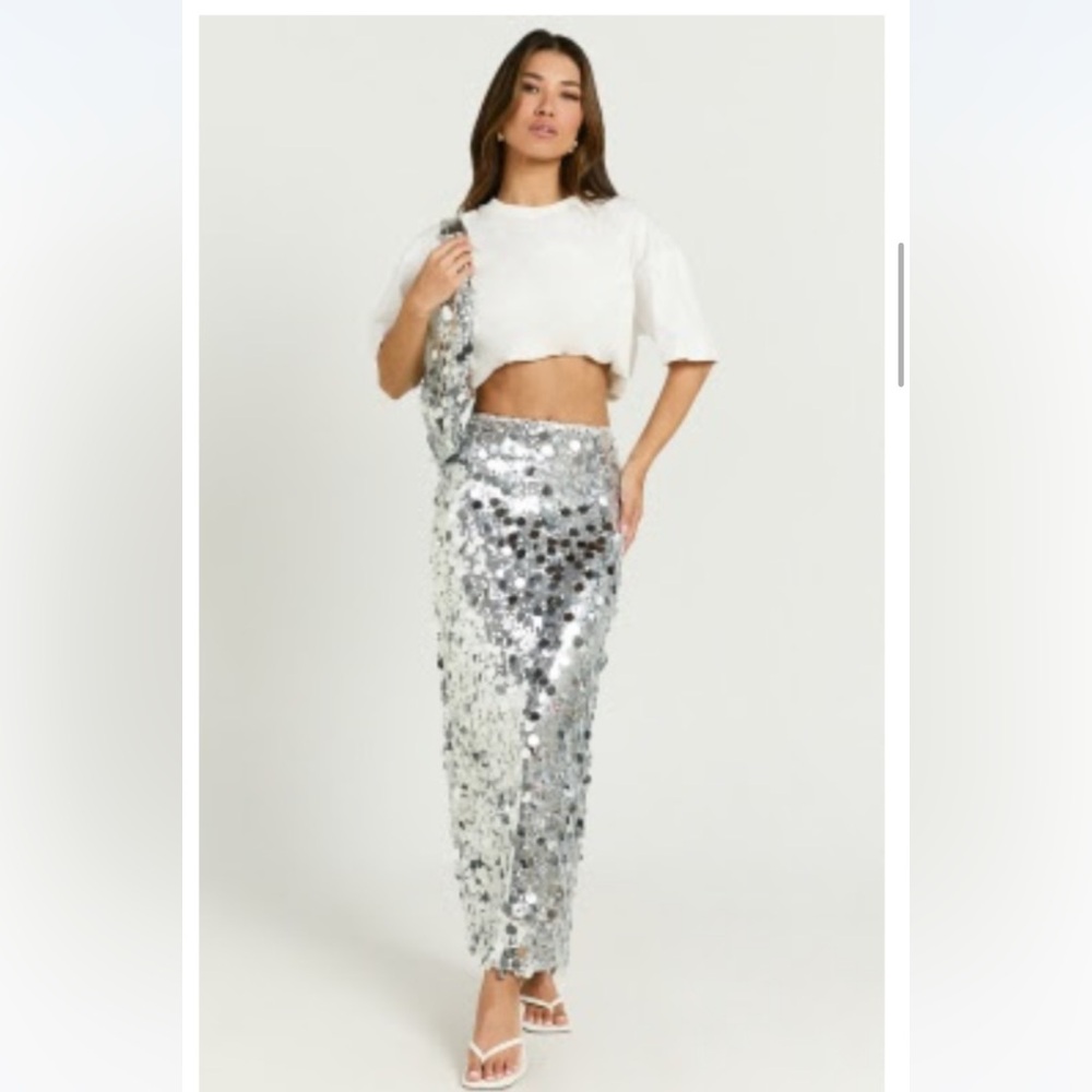 Showpo. Silver Sequin Maxi Skirt Size 2 (XS)